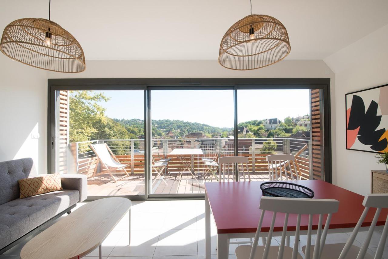 "Le Soleil Levant" Avec Balcon Et Parking Prive, 2 Adultes Et 1 Enfant Sarlat-la-Canéda Exterior photo